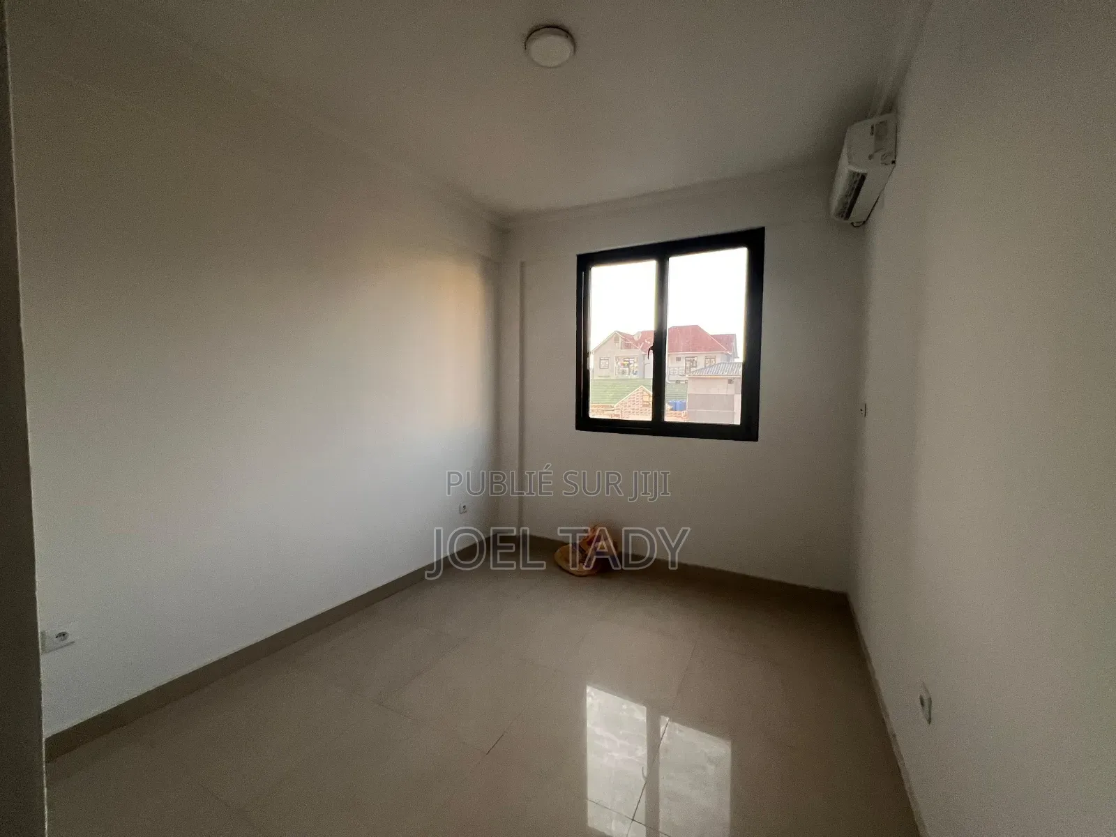 3chbre Appartement dans Empire Supreme, Kintambo à Louer