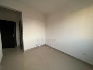 3chbre Appartement dans Empire Supreme, Kintambo à Louer