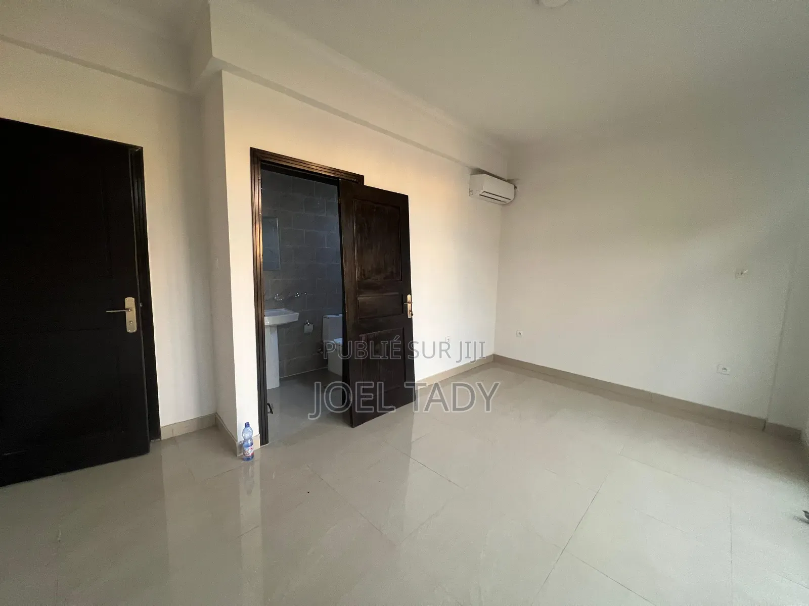 3chbre Appartement dans Empire Supreme, Kintambo à Louer