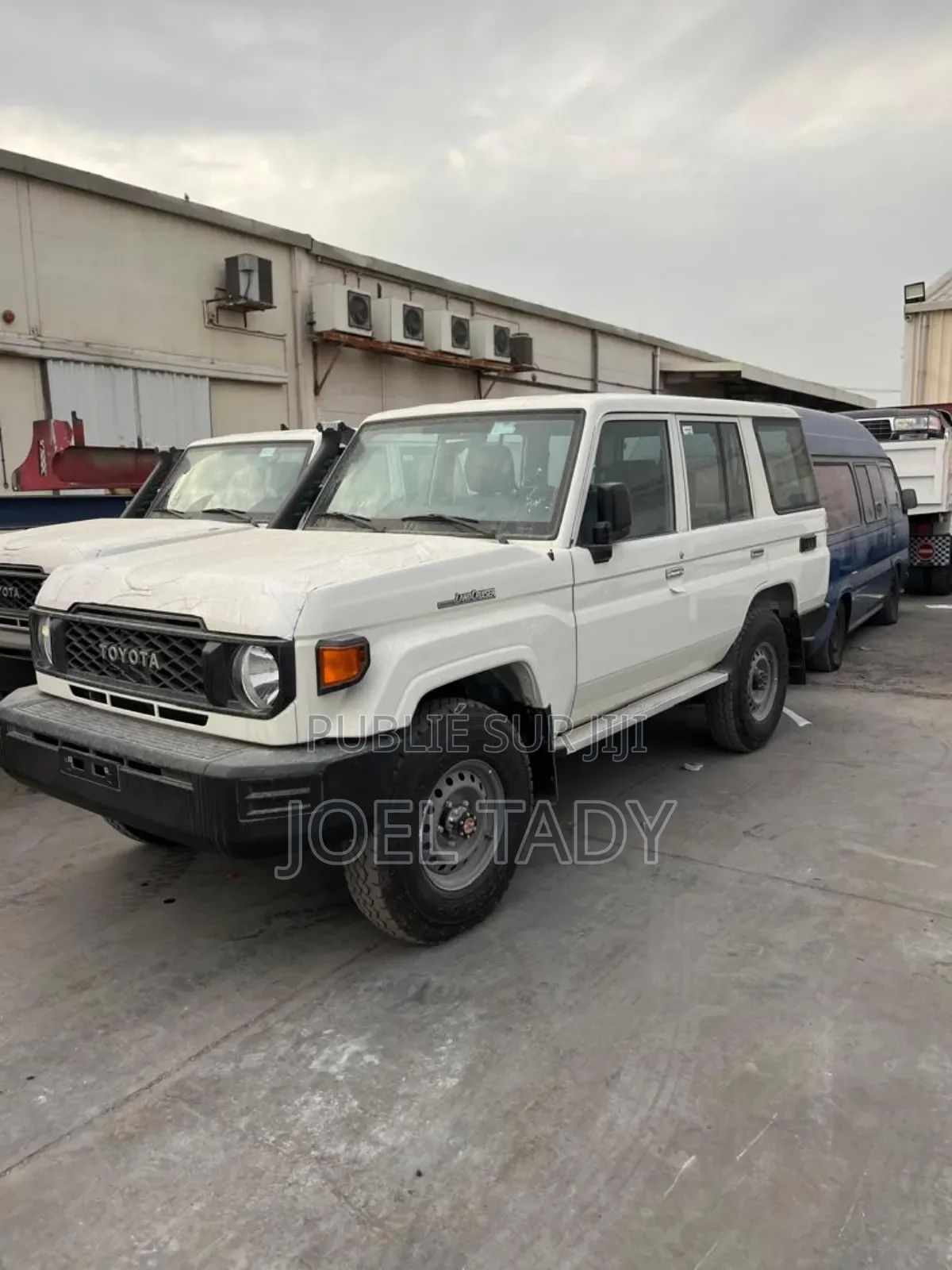 Nouveau Toyota Land Cruiser 2025 Blanc cassé