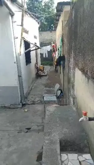 2chbre Villa dans Quartier 9, Ndjili à Vendre