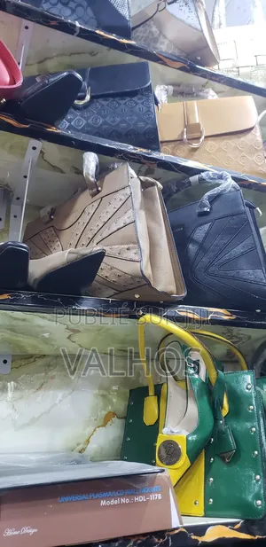 Ensemble De Dames Responsables Stylé