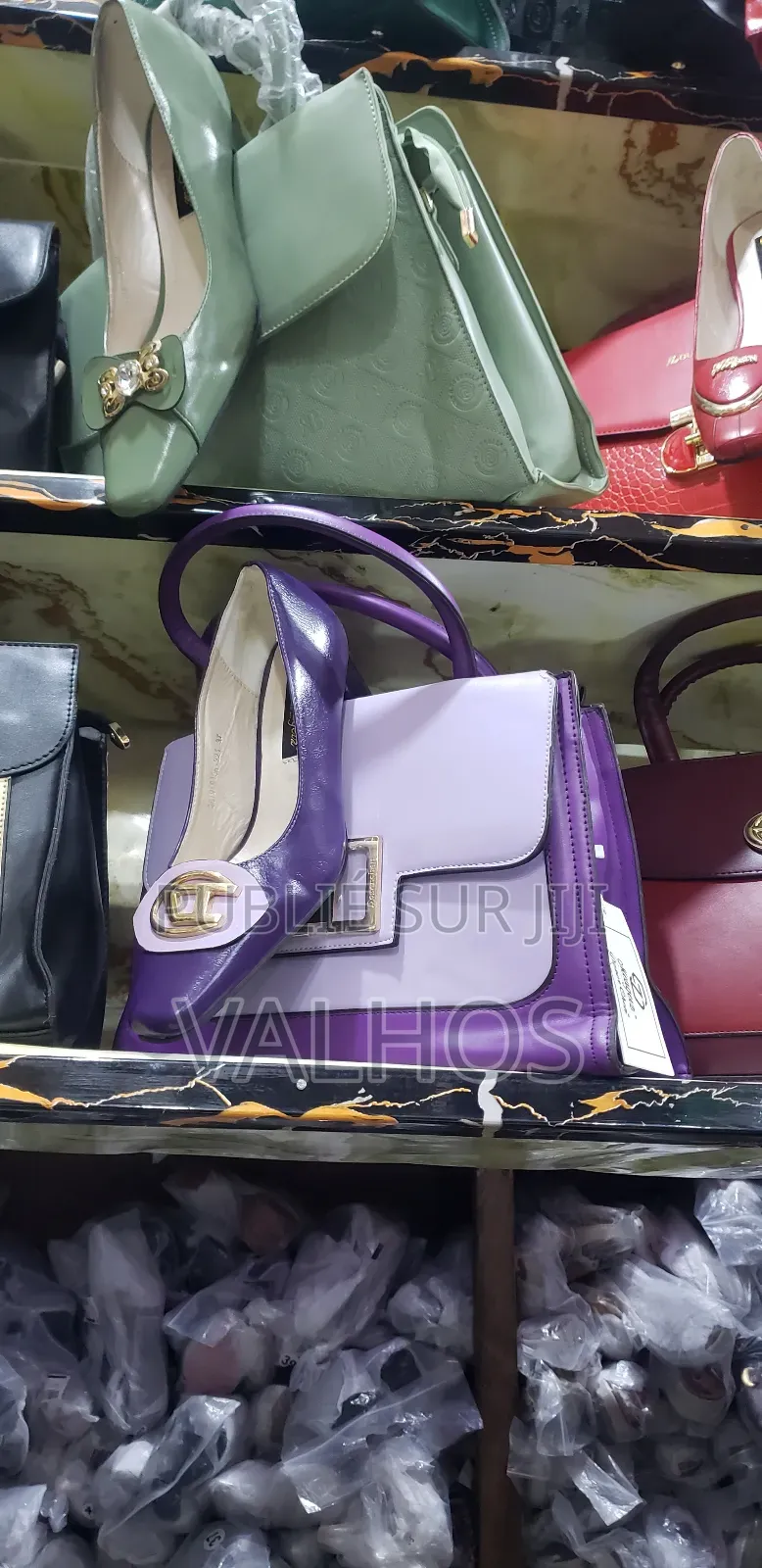 Ensemble De Dames Responsables Stylé