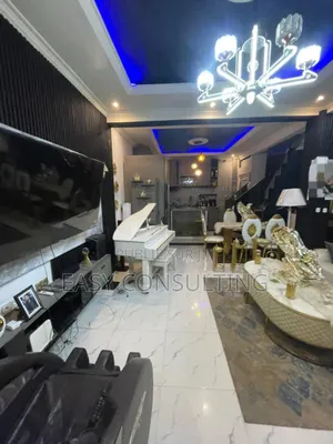 Meublé 5chbre Villa dans 1 Ère Rue, Ndjili à Vendre