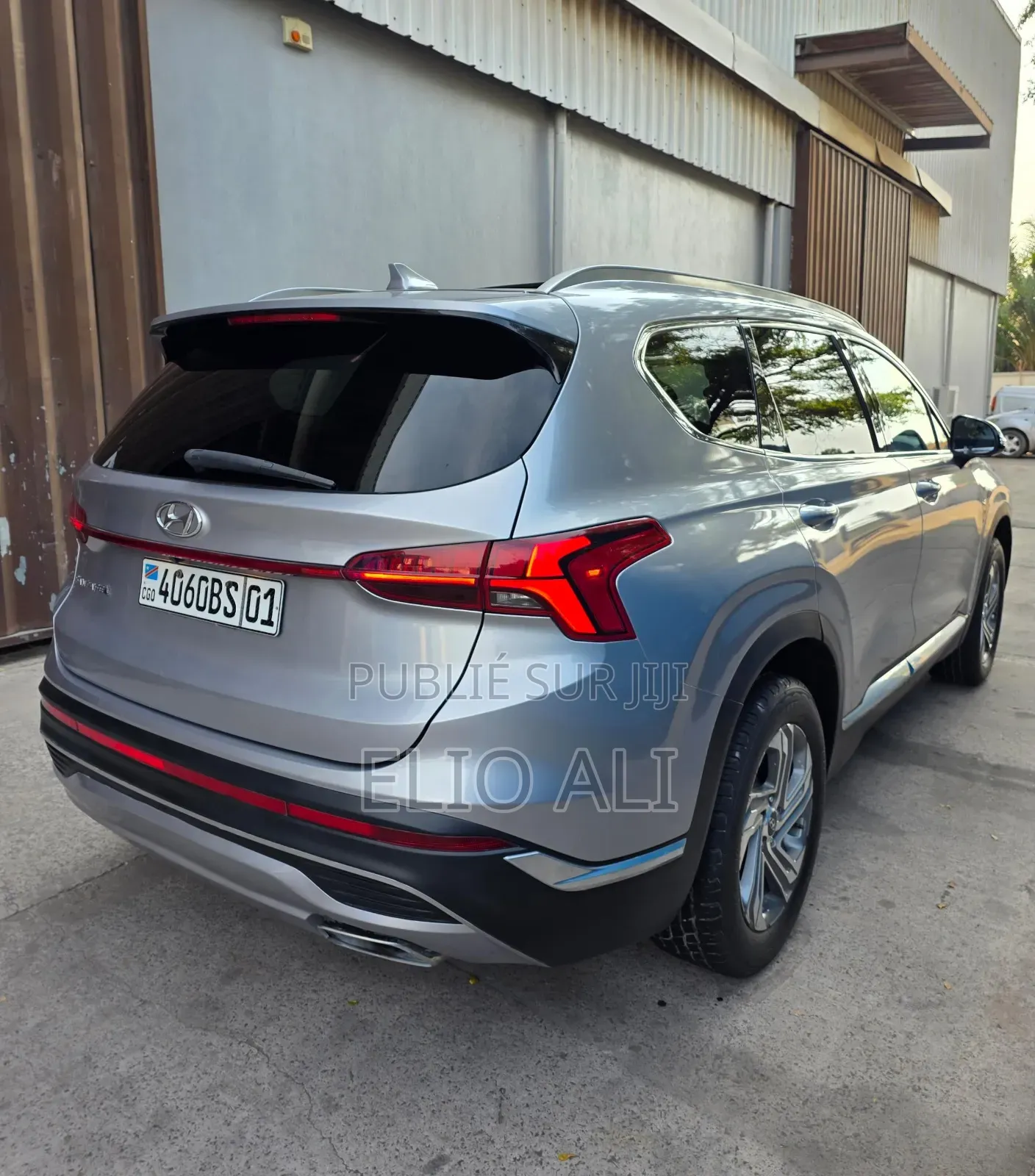 Nouveau Hyundai Santa Fe Limited 2023 Gris