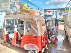 Nouveau Bajaj RE 2026 Jaune