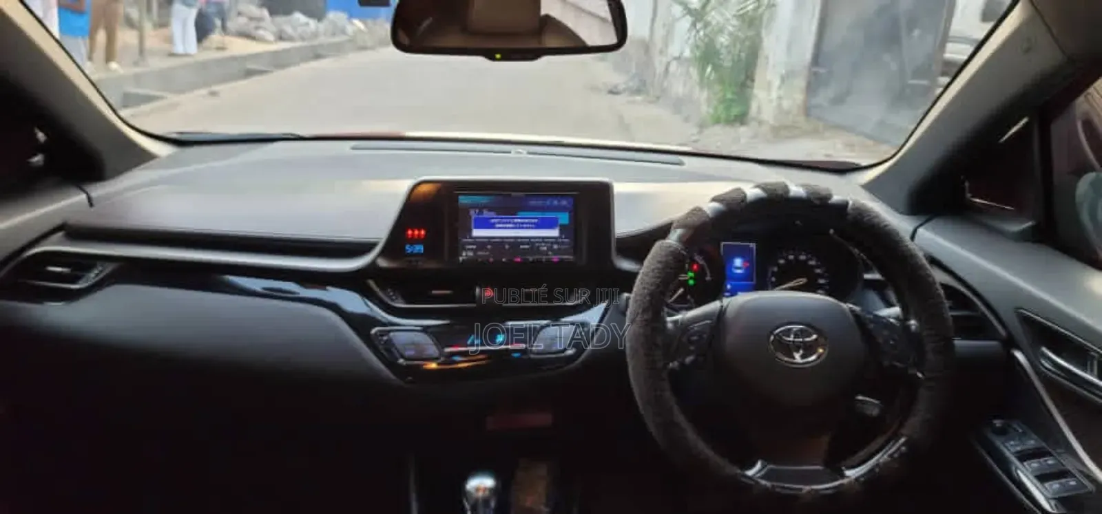 Toyota C-HR 2021 Rouge