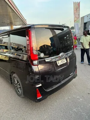 Toyota Noah 2020 Noir