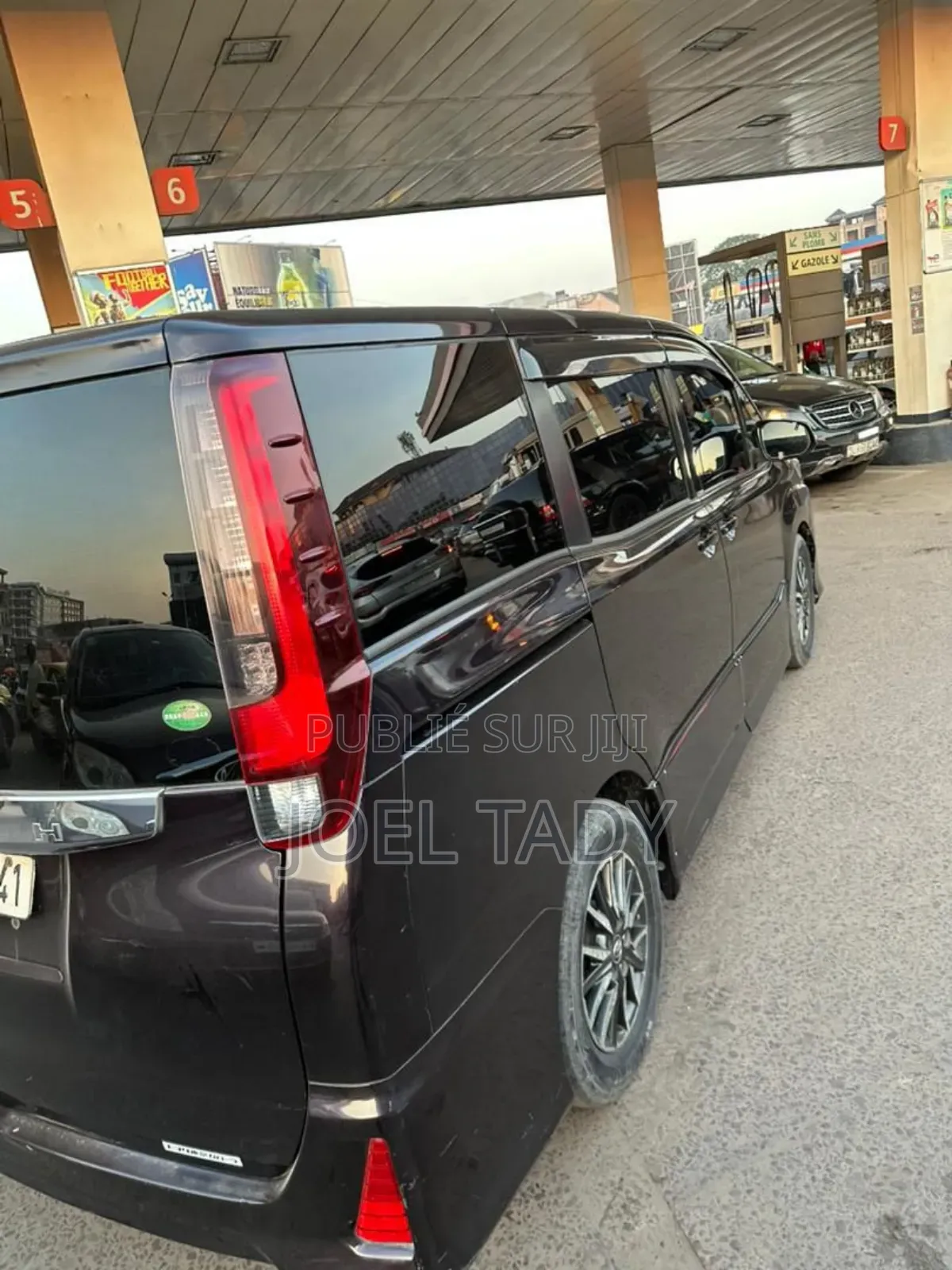 Toyota Noah 2020 Noir
