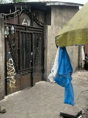 2chbre Villa dans Kingabwa Point Chaud, Limete à Vendre