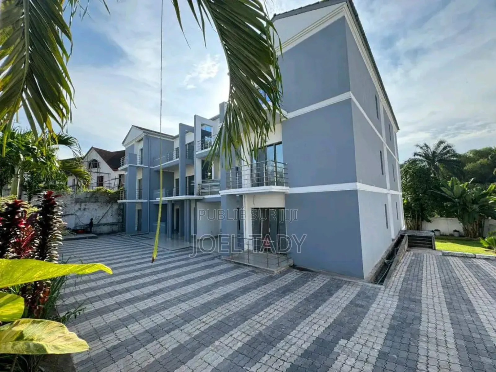 3chbre Appartement dans Empire Supreme, Ngaliema à Louer