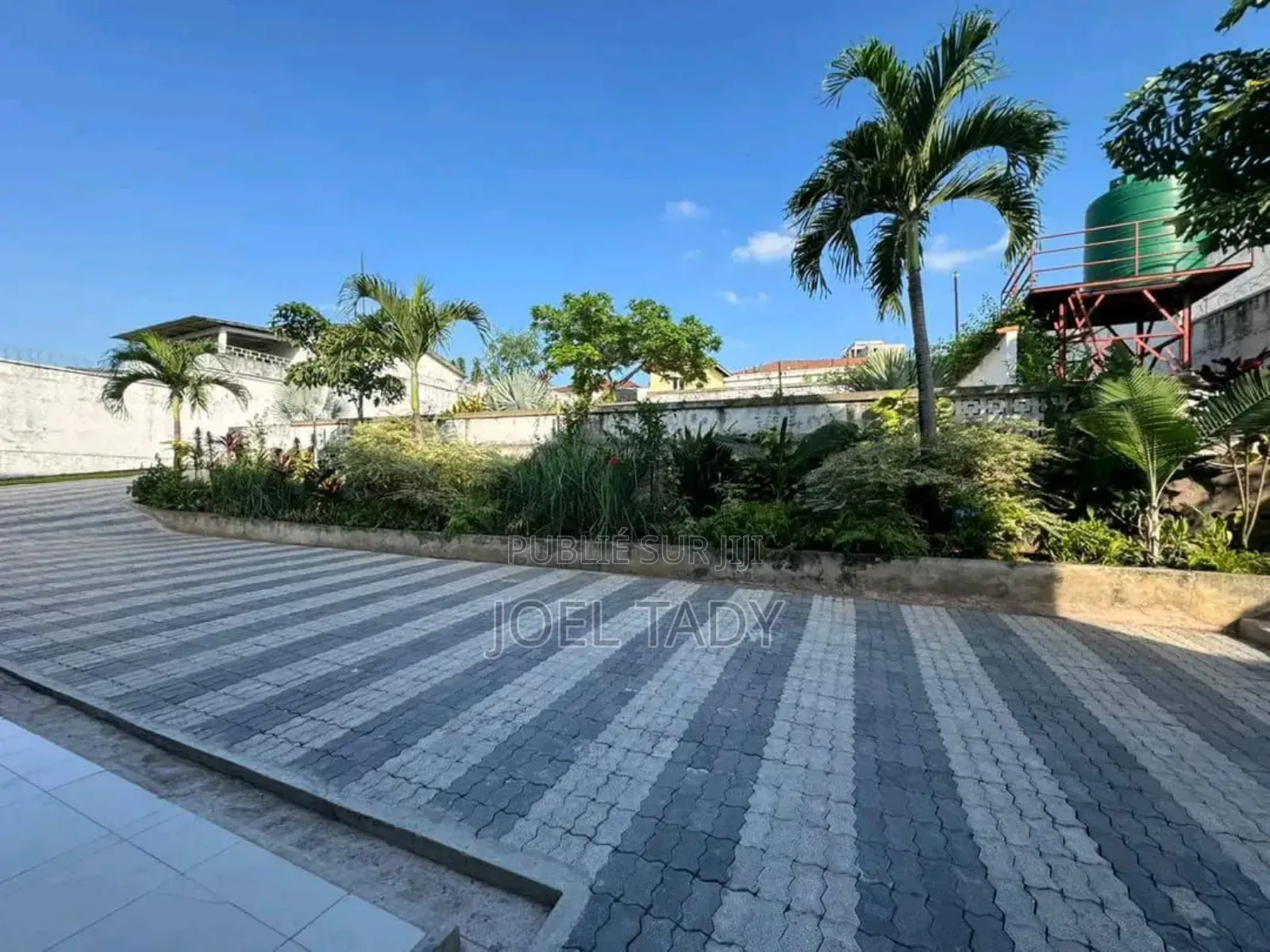 3chbre Appartement dans Empire Supreme, Ngaliema à Louer