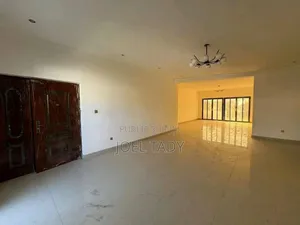 3chbre Appartement dans Empire Supreme, Ngaliema à Louer