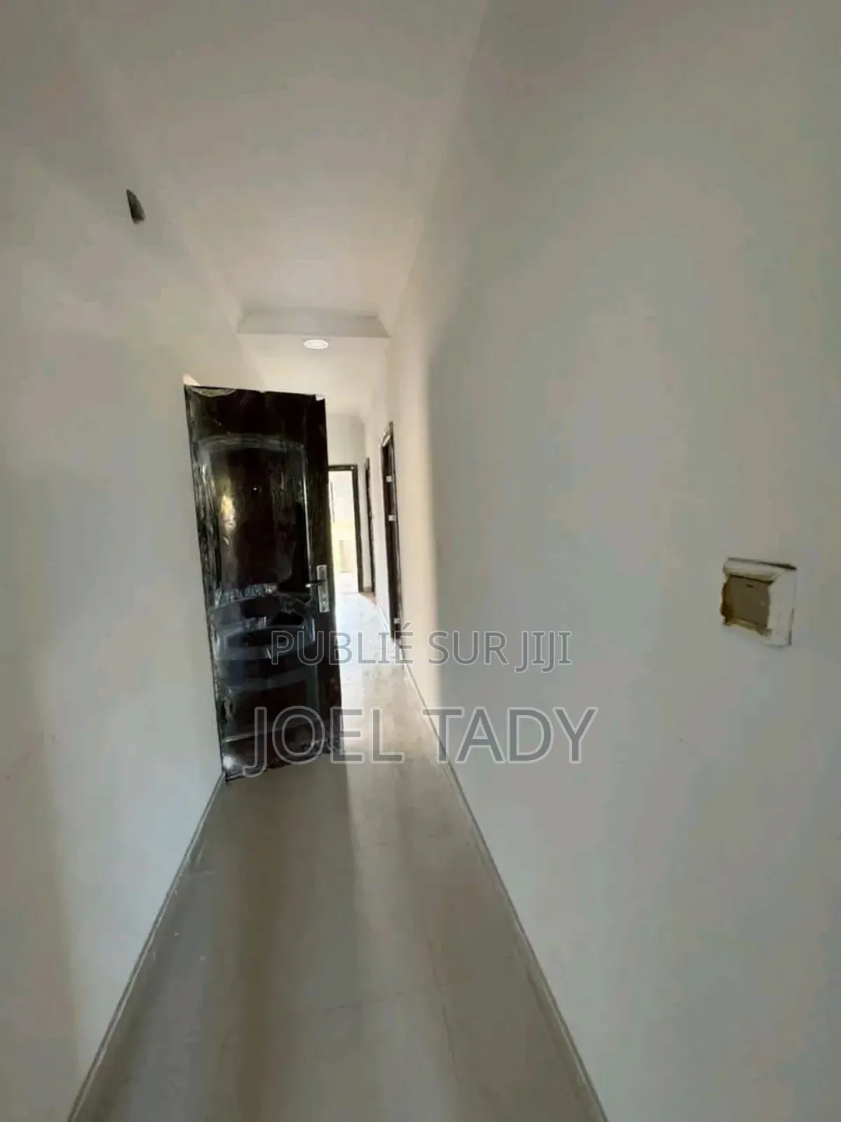 3chbre Appartement dans Empire Supreme, Ngaliema à Louer