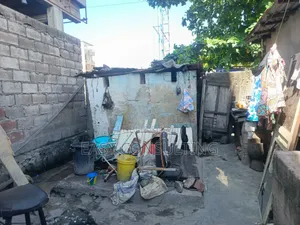 Partie Restante De La Parcelle À Vendre – Barumbu (Sur Macadam)