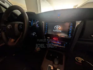 Toyota Fortuner 2025 Bleu