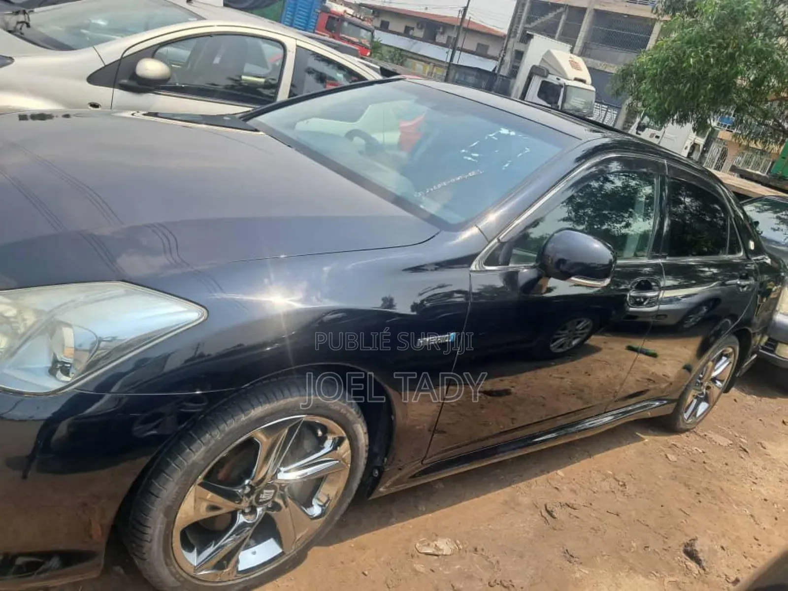 Toyota Crown 2023 Bleu