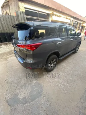 Toyota Fortuner 2018 Beige