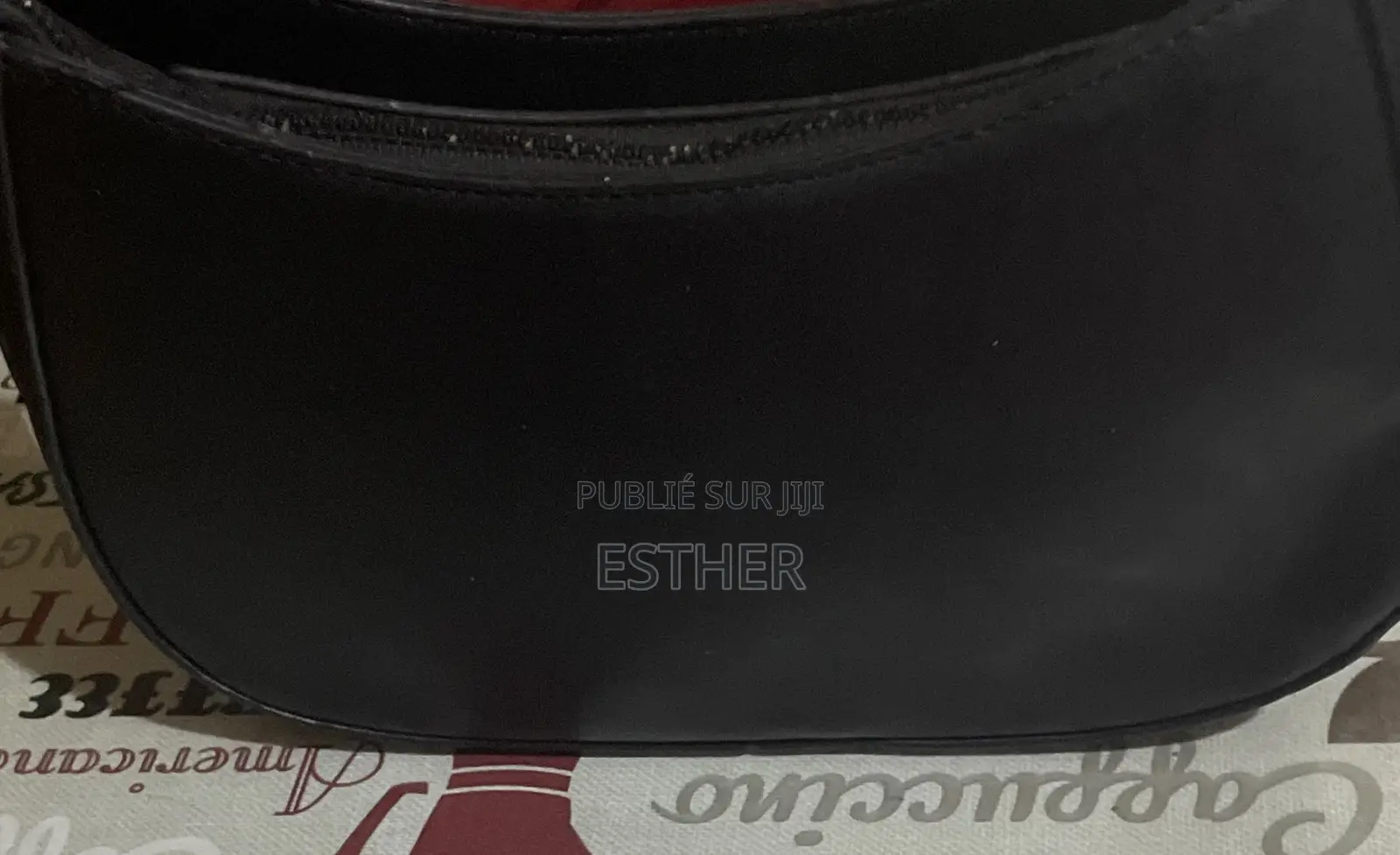 Ventes Des Habits Et Accessoires Pour Femmes Sacs Et Chaussures