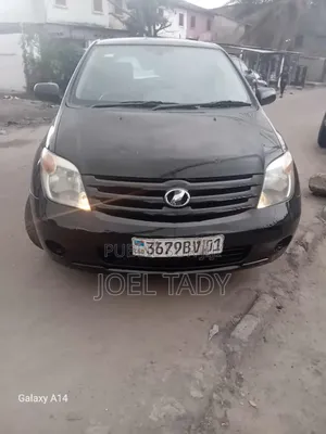 Toyota IST 2014 Noir