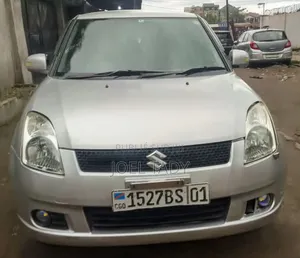 Suzuki Swift 2014 Gris
