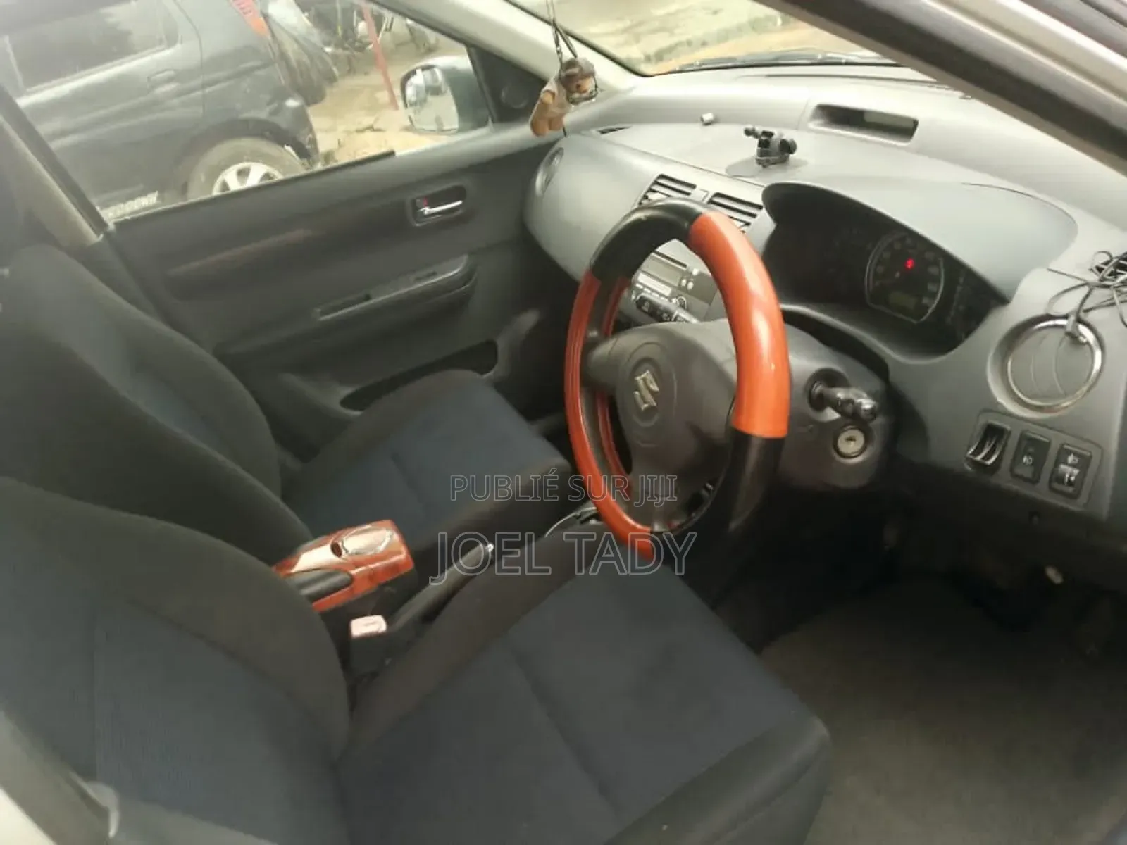 Suzuki Swift 2014 Gris