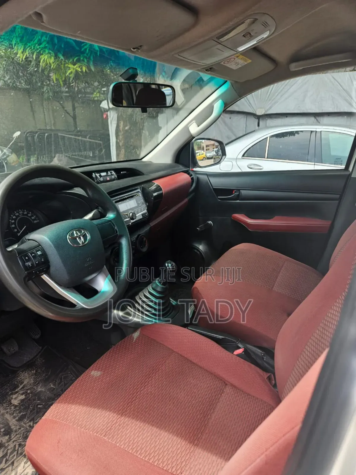 Toyota Hilux 2018 Blanc cassé