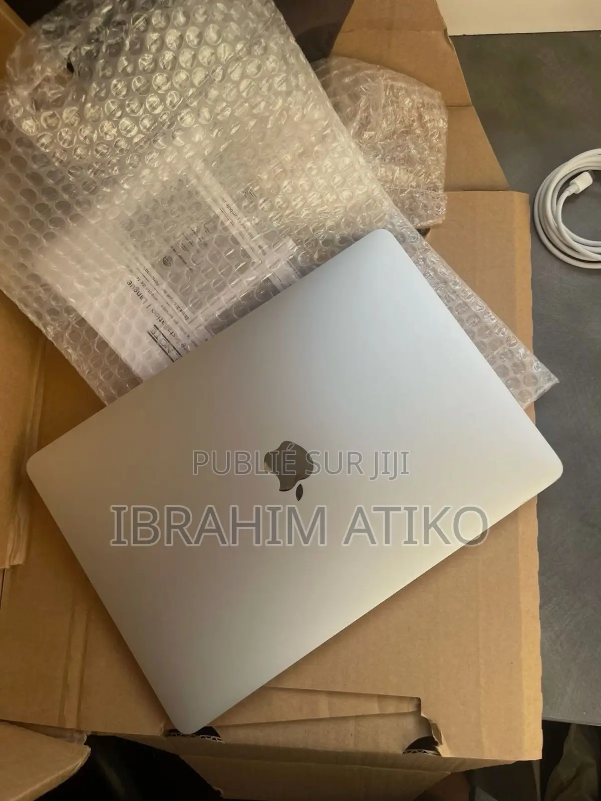 Nouveau Apple MacBook Pro 2020 16GB Intel Core i5 SSD 500GB