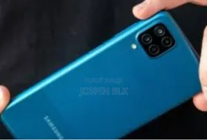 Nouveau Samsung Galaxy A12 64 GB Bleu