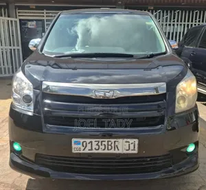 Toyota Noah 2021 Noir