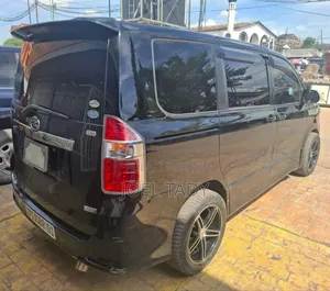 Toyota Noah 2021 Noir