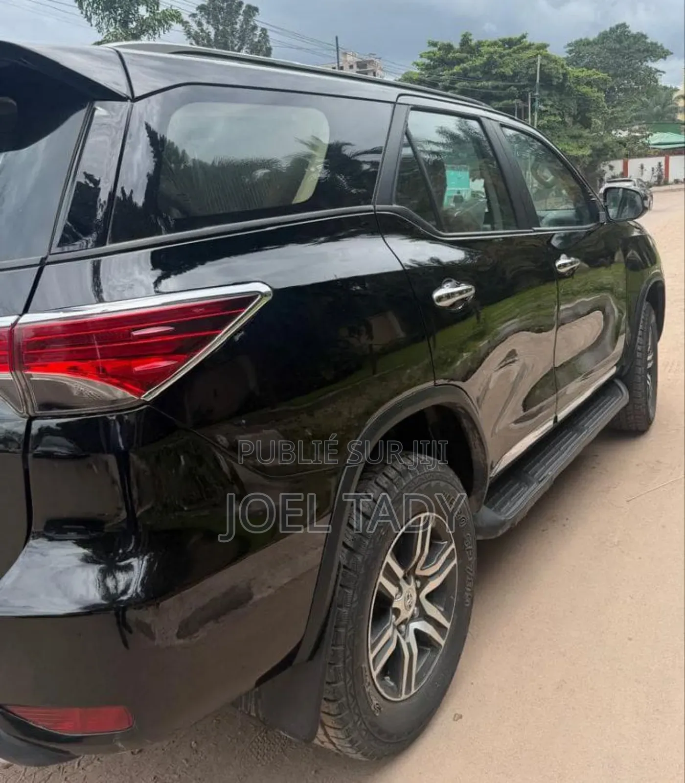 Toyota Fortuner 2018 Noir