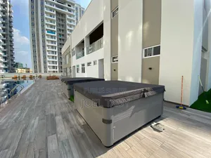 1chbre Appartement dans Empire Supreme, Gombe à Vendre