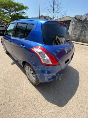 Suzuki Swift 2019 Bleu
