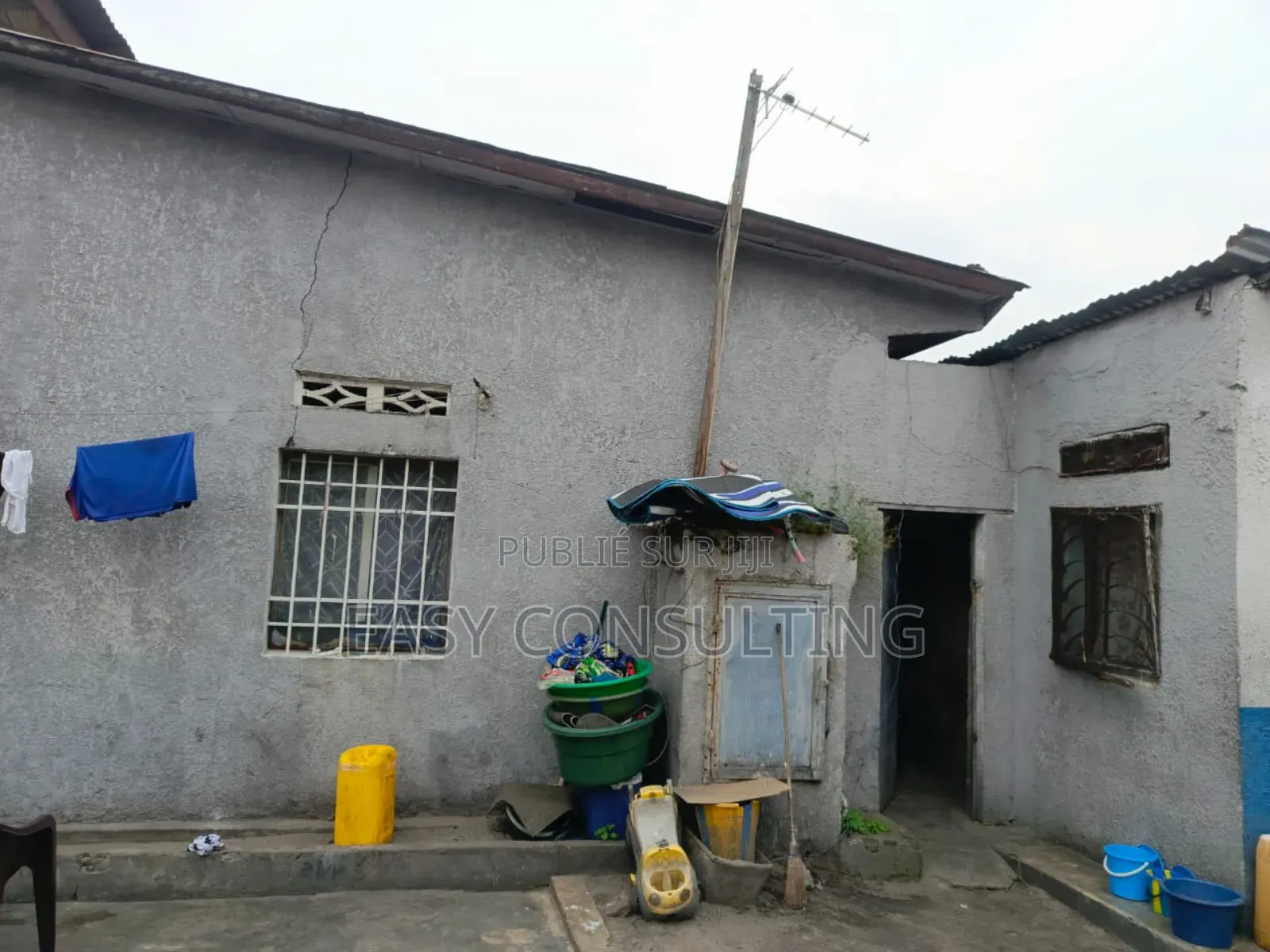 2chbre Villa dans Songololo Bakongo, Barumbu à Vendre