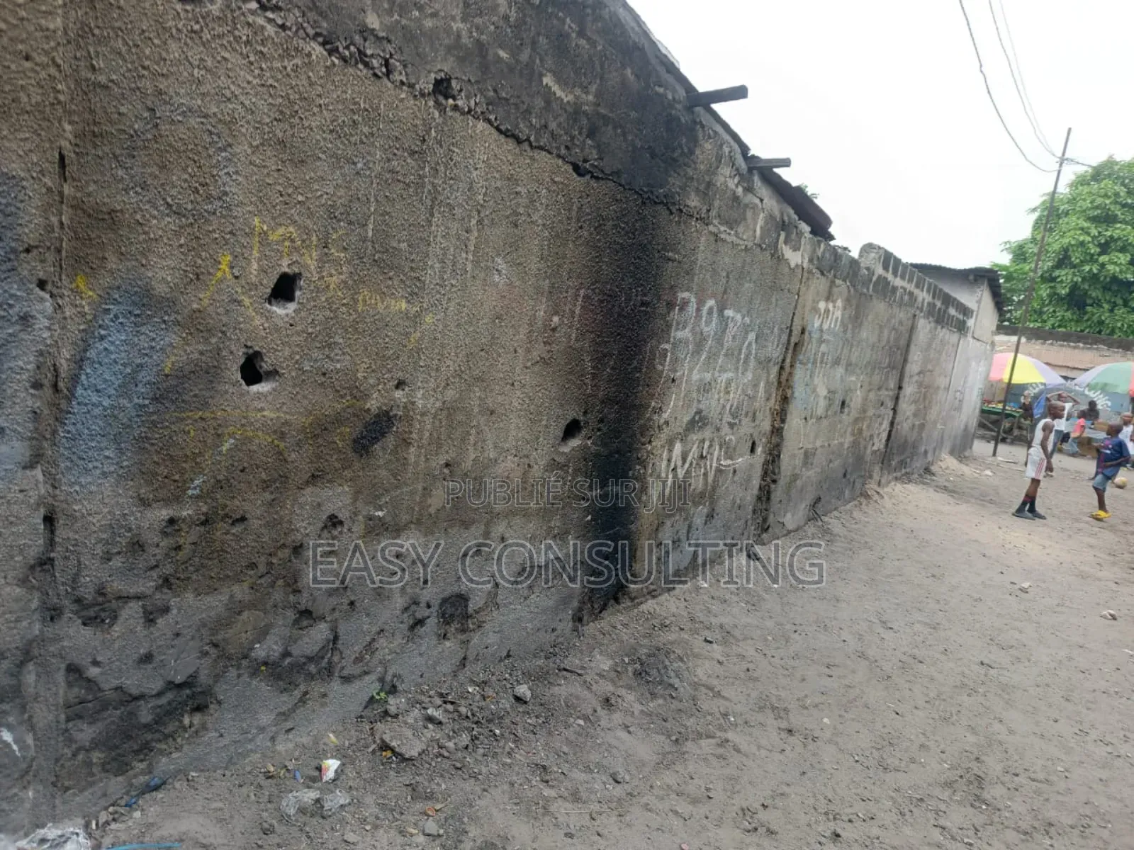 2chbre Villa dans Songololo Bakongo, Barumbu à Vendre