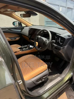 Lexus NX 350h Premium AWD 2025 Vert