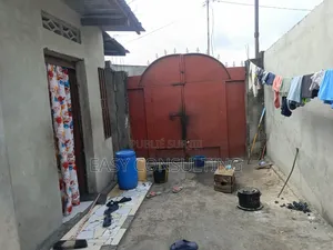 2chbre Villa dans Efobank, Nsele à Vendre