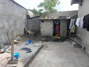 2chbre Villa dans Efobank, Nsele à Vendre