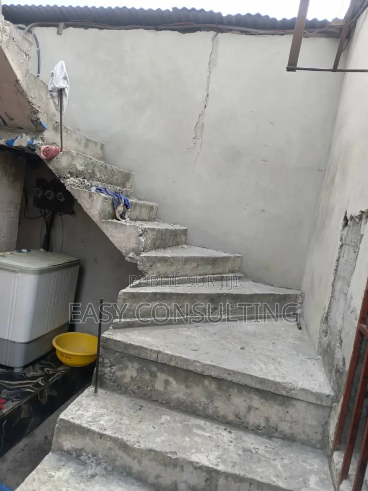 2chbre Villa dans Efobank, Nsele à Vendre