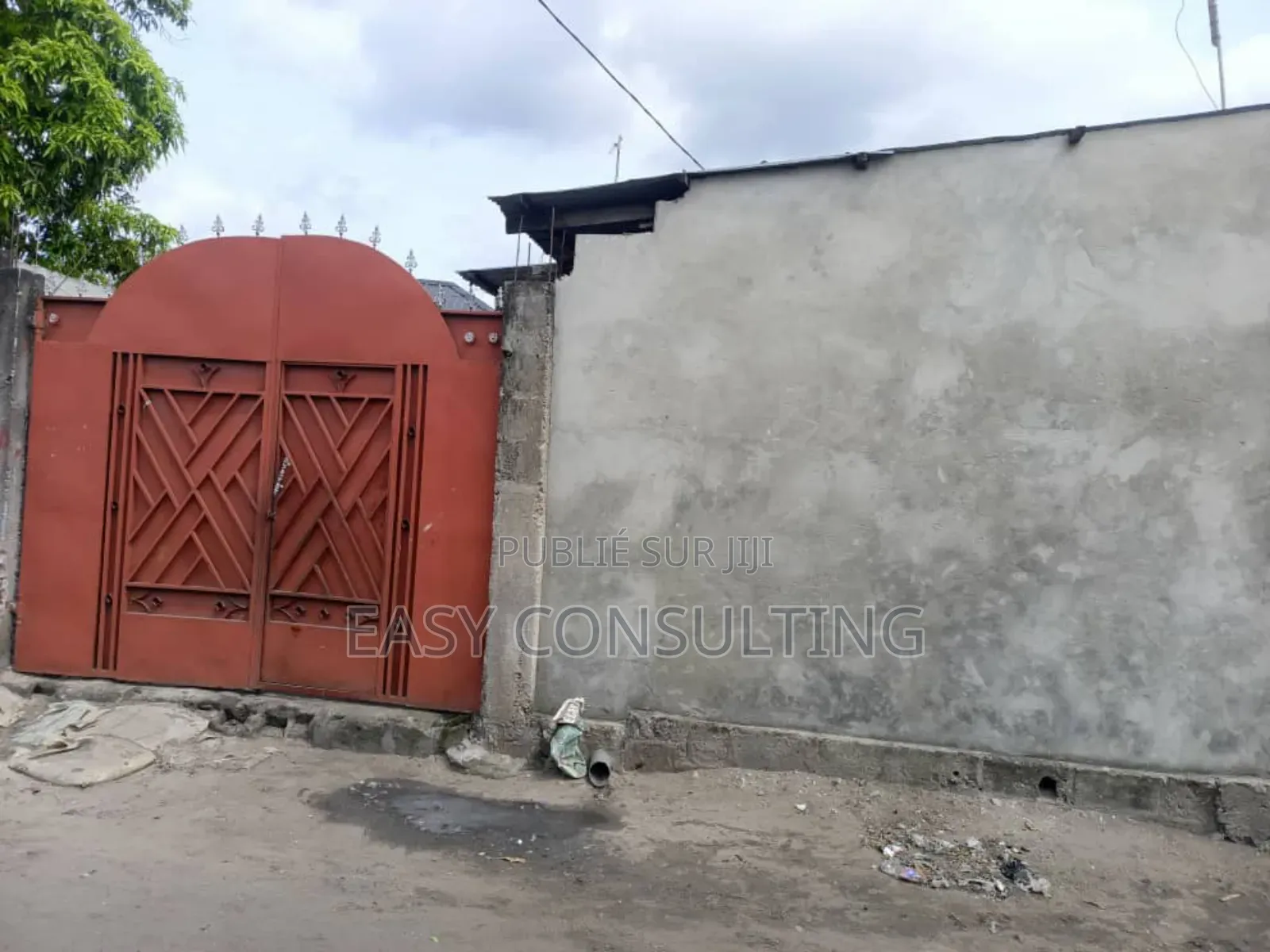 2chbre Villa dans Efobank, Nsele à Vendre