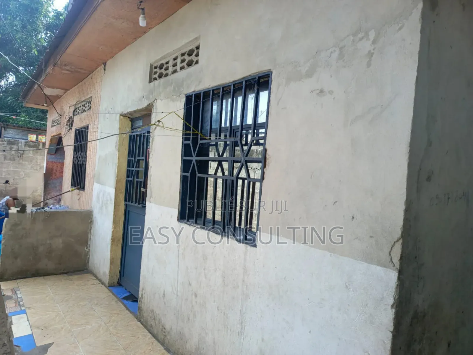 2chbre Villa dans Bât, Nsele à Vendre