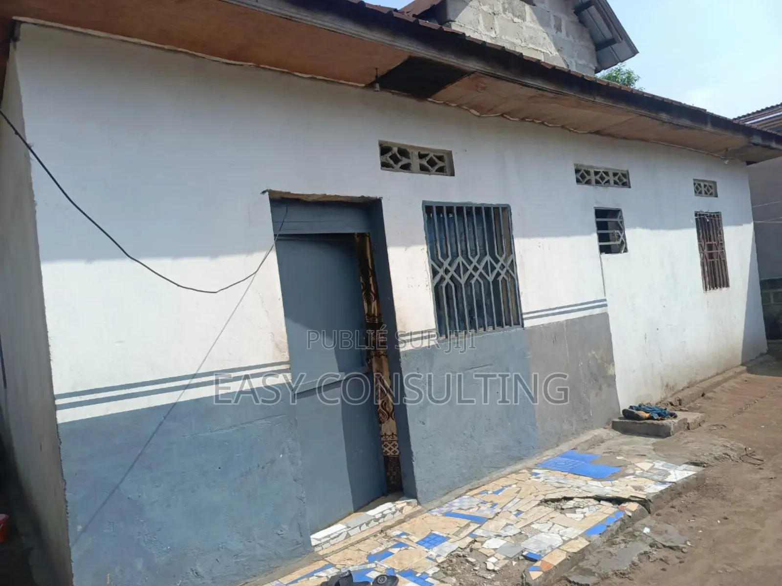 2chbre Villa dans Bât, Nsele à Vendre