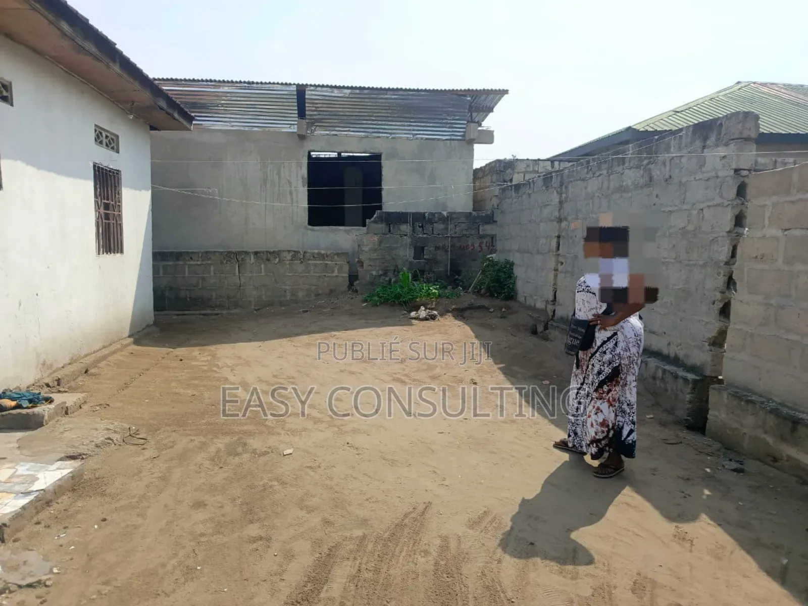 2chbre Villa dans Bât, Nsele à Vendre