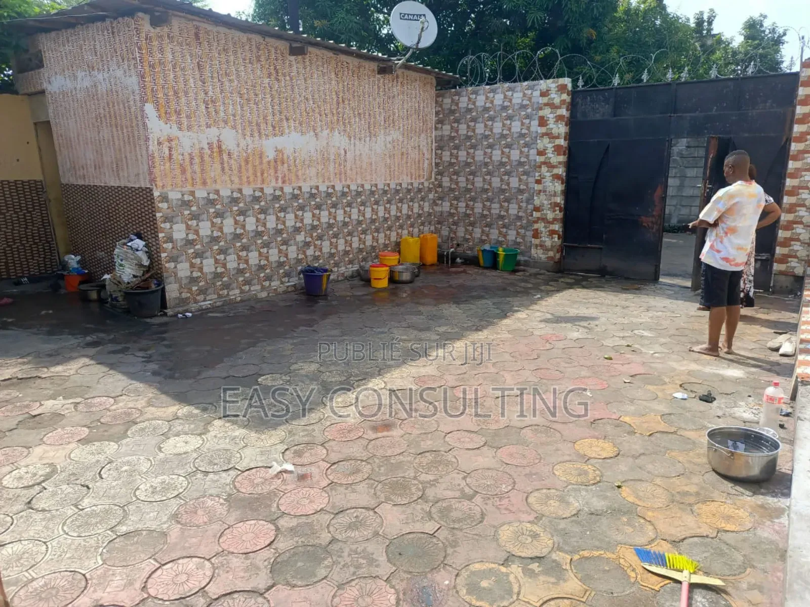 3chbre Villa dans Bât, Nsele à Vendre