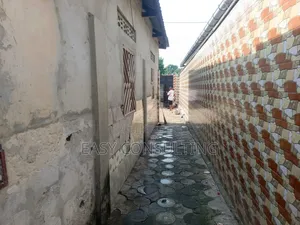 3chbre Villa dans Bât, Nsele à Vendre