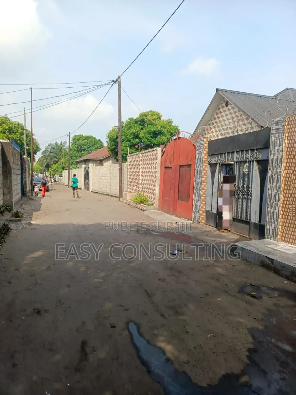 3chbre Villa dans Bât, Nsele à Vendre