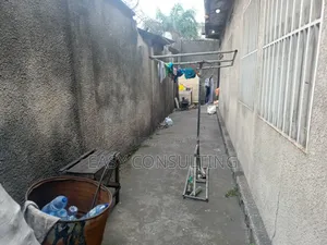 3chbre Villa dans Camp Pm, Nsele à Vendre