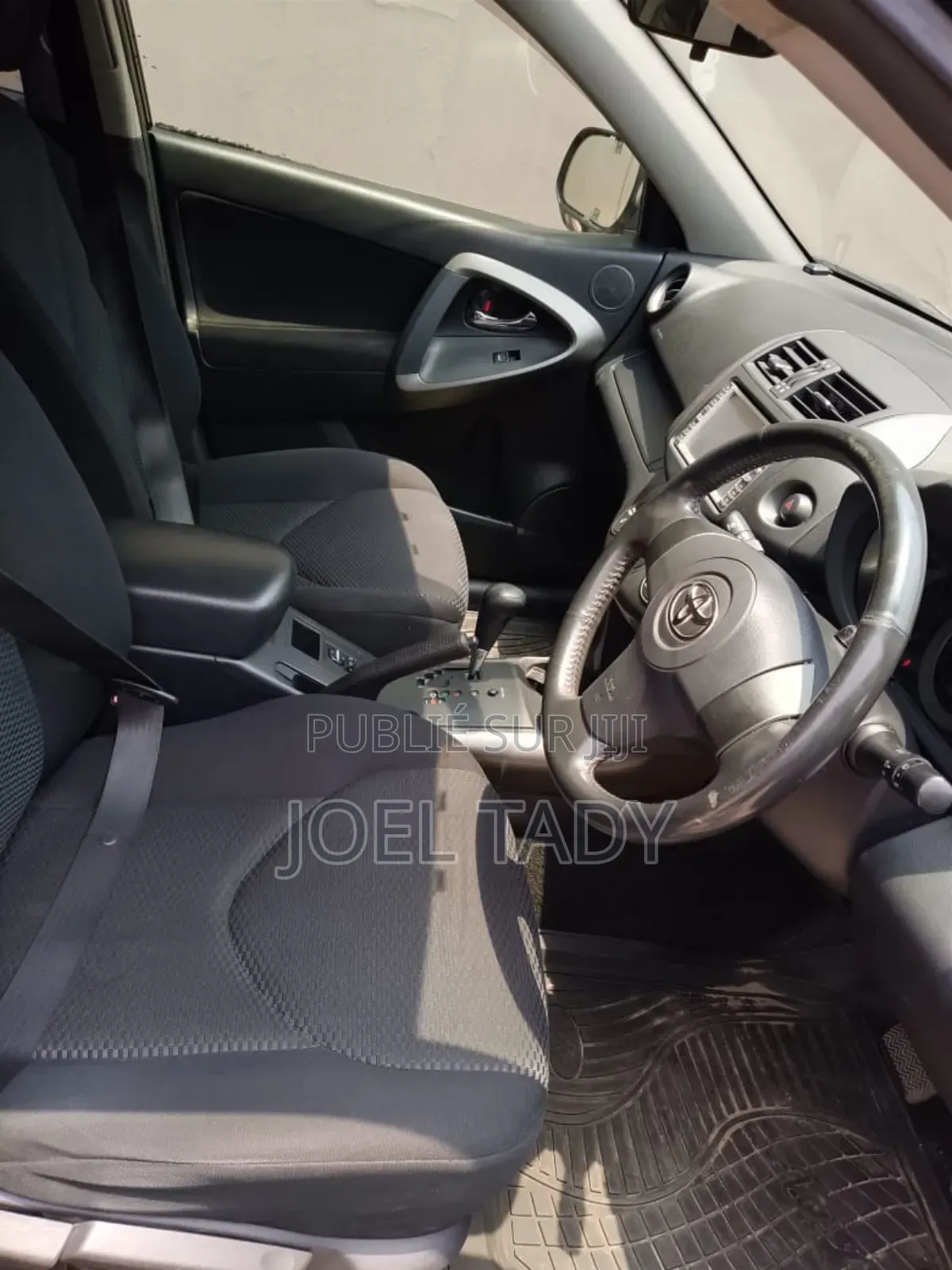 Toyota RAV4 2020 Noir