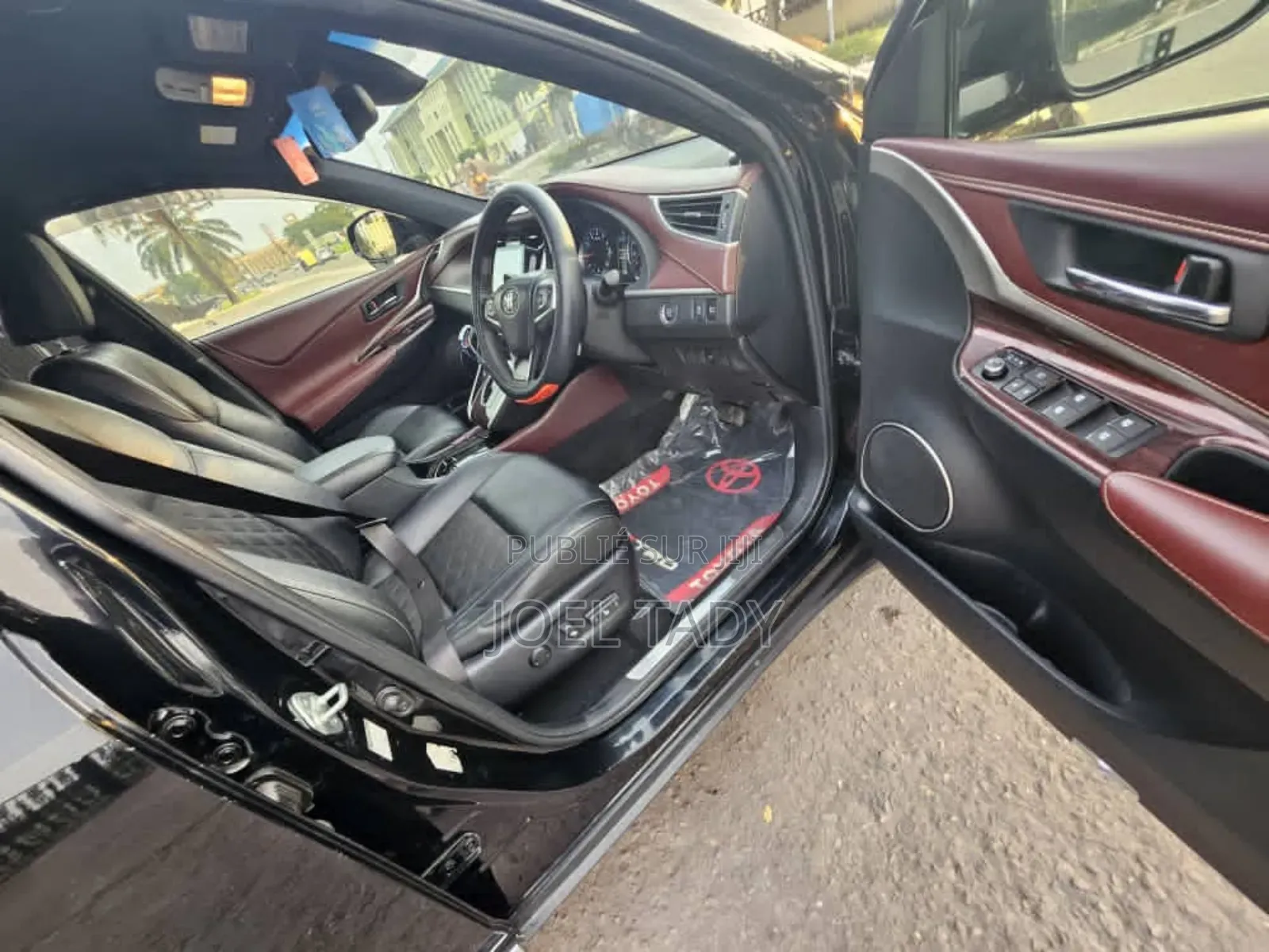 Toyota Harrier 2021 Noir